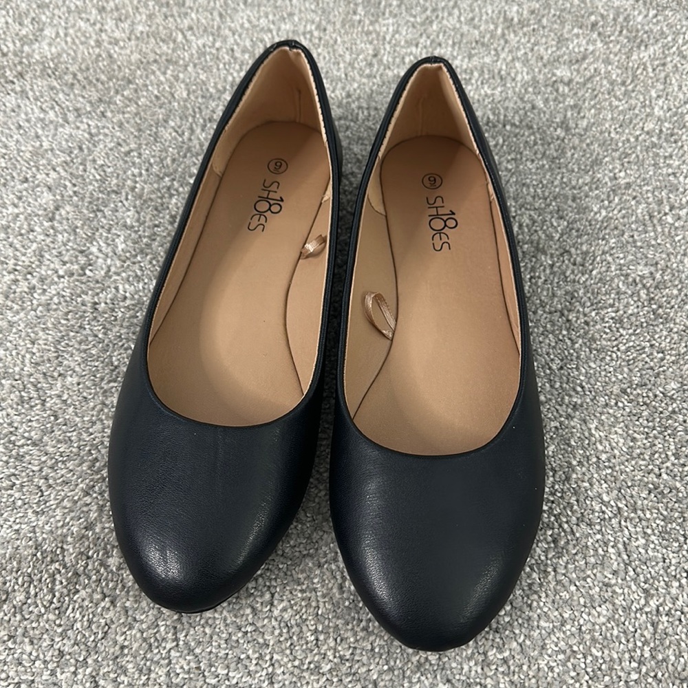 Black Ballet Flats